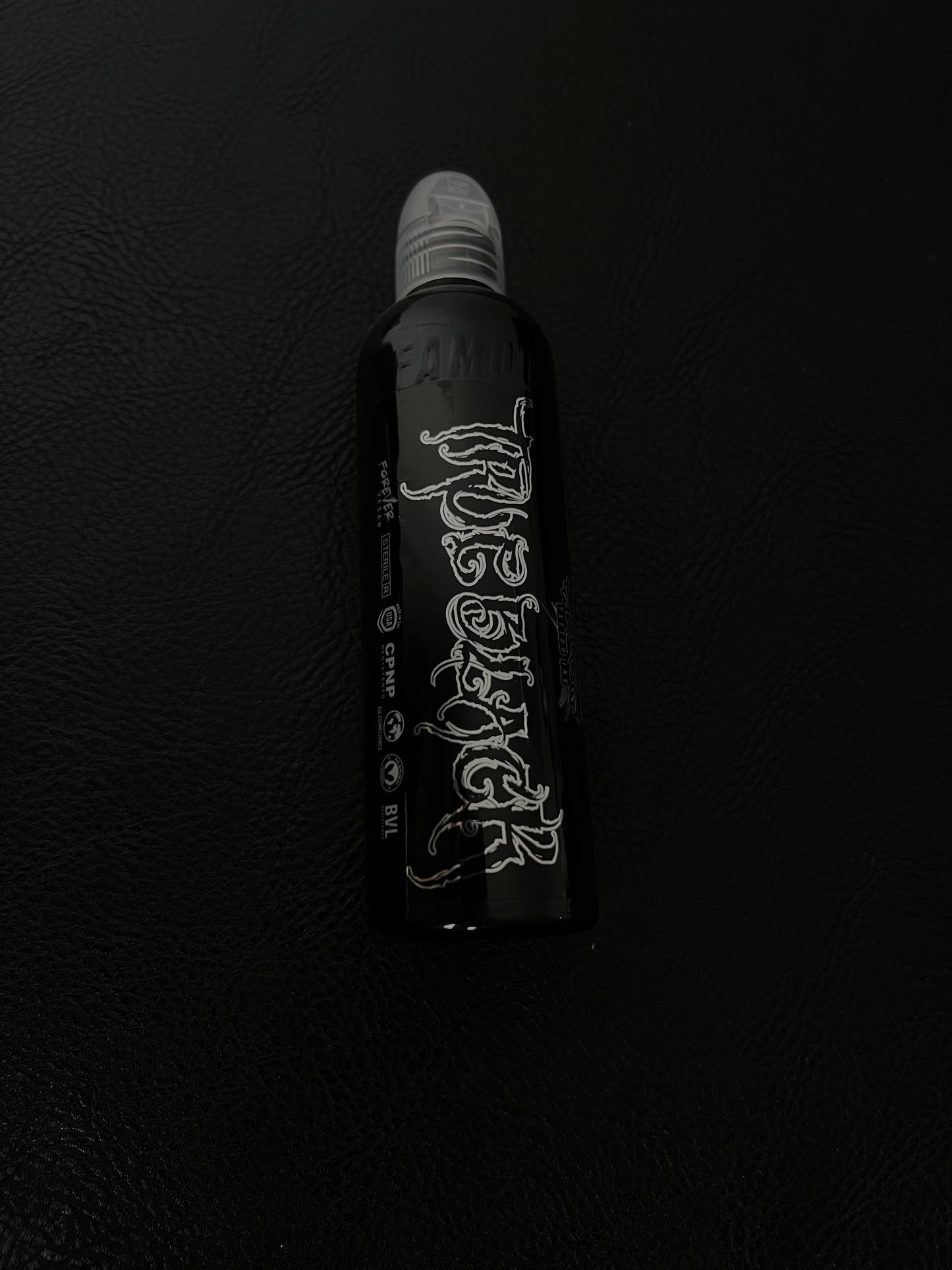 World Famous - Black