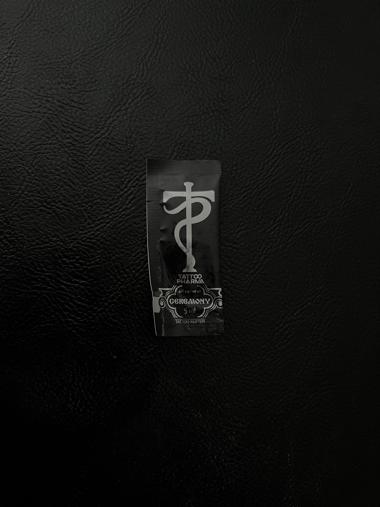 ტატუ ფარმას ცერემონიის კარაქი