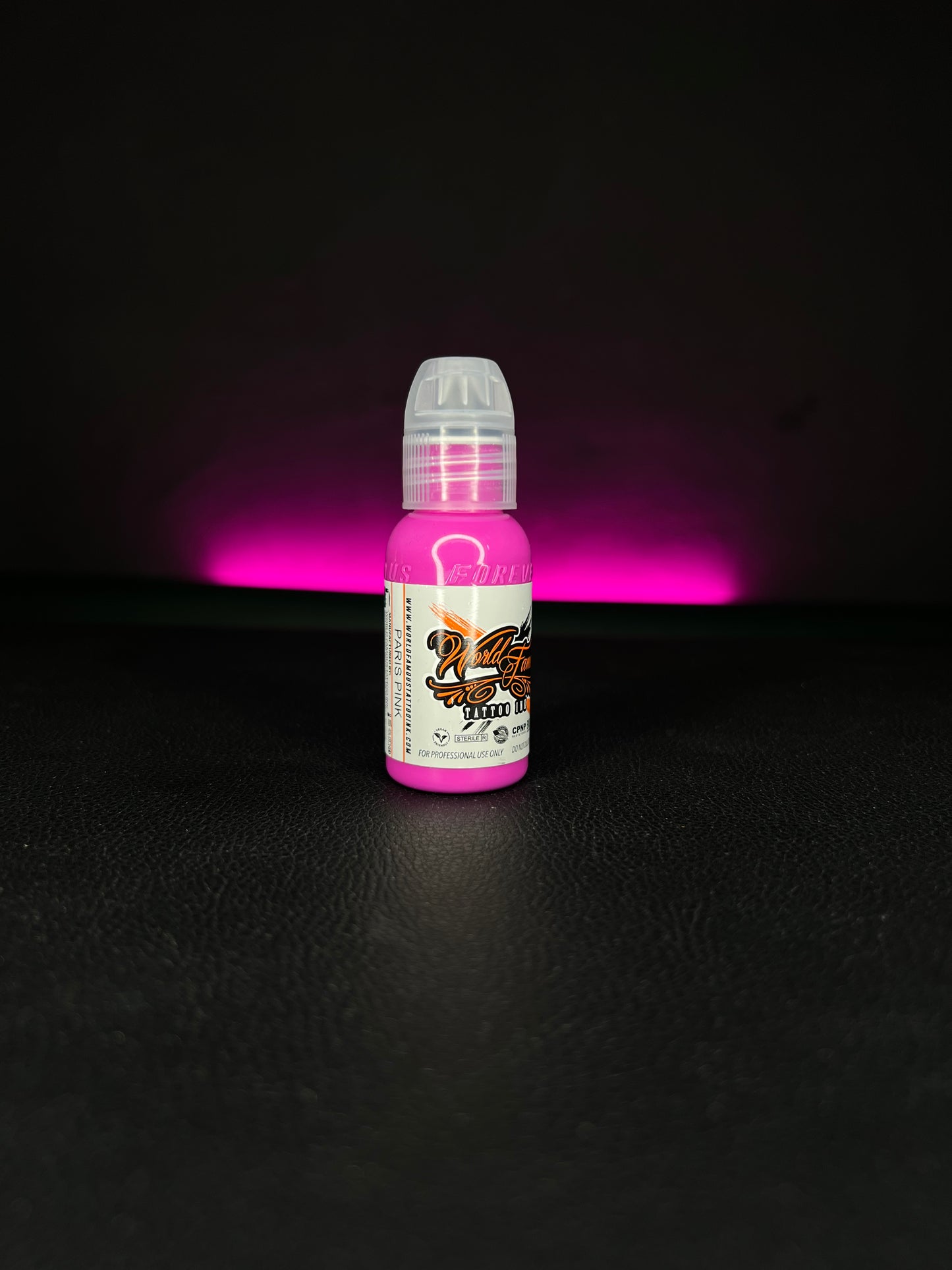 World Famous - Pink